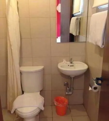 Hostel Escario